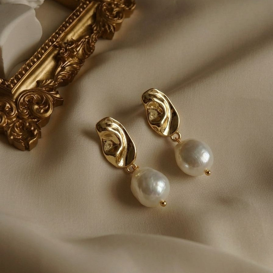 Élysian Pearl Cascade Earrings