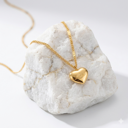 Éternelle Love Whisper Necklace