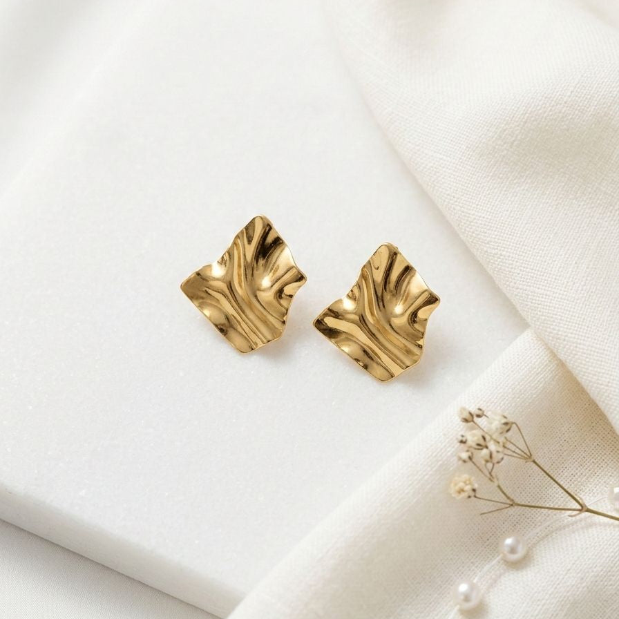 Velora Wave Studs